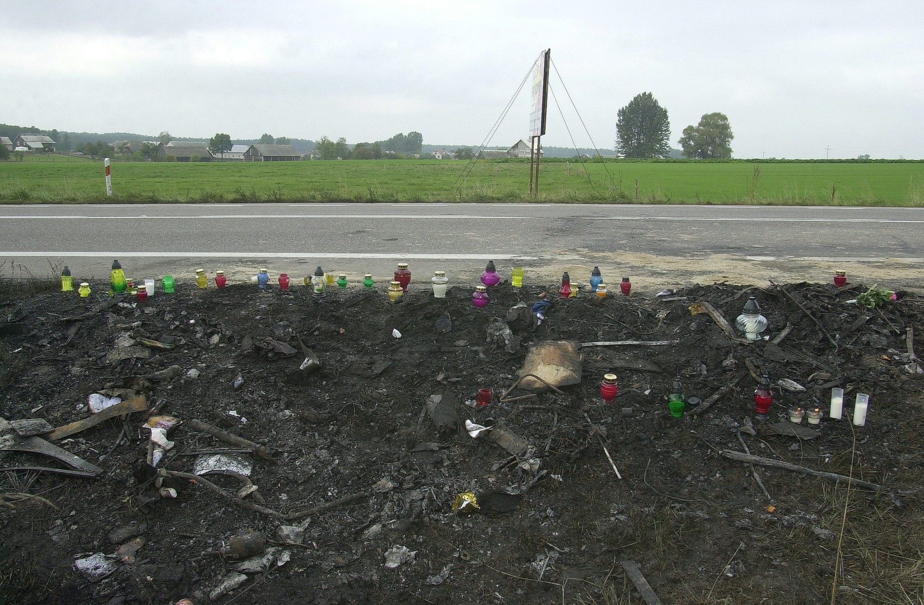 Tak wyglądało miejsce wypadku, w którym spłonął autokar z maturzystami