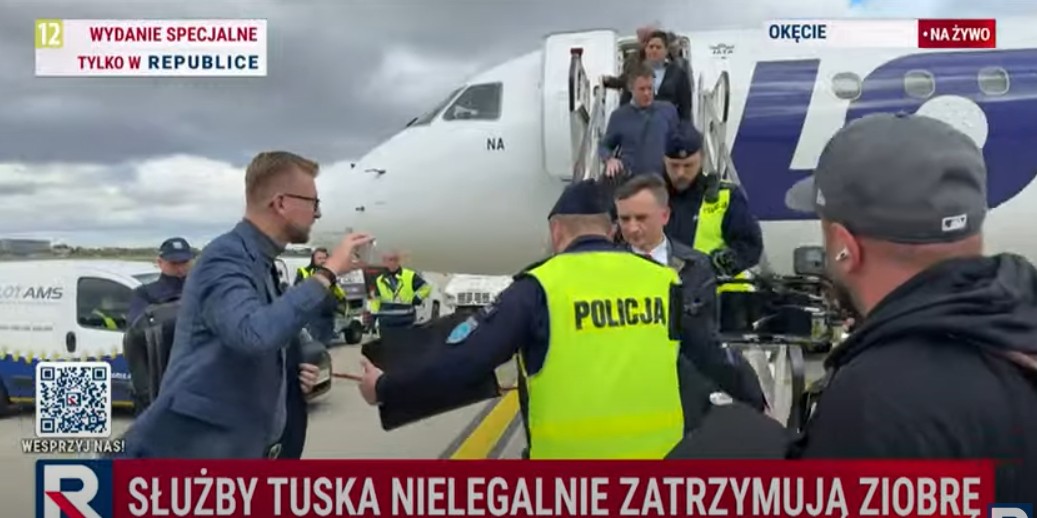 Zbigniew Ziobro na Okęciu