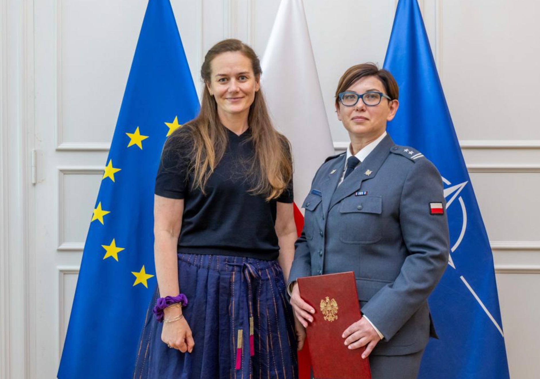 Wiceministra sprawiedliwości Maria Ejchart i ppłk Ewa Jarmuszewicz