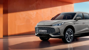 Chiński hit sprzedaży w Polsce. Zyskał właśnie lepszą hybrydę niż Toyota