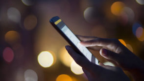 Odłożyłem smartfona podczas urlopu. Czy rzeczywiście lepiej wypocząłem?