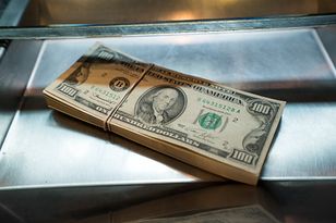 Ile kosztuje dolar? Kurs dolara do złotego PLN/USD 25.03.2026