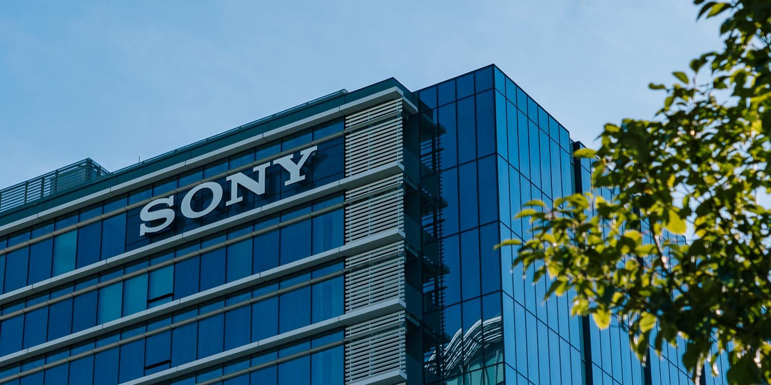 Sony rozbija bank. Alpha 7R VI to demon prędkości z AF, że szczęka opada