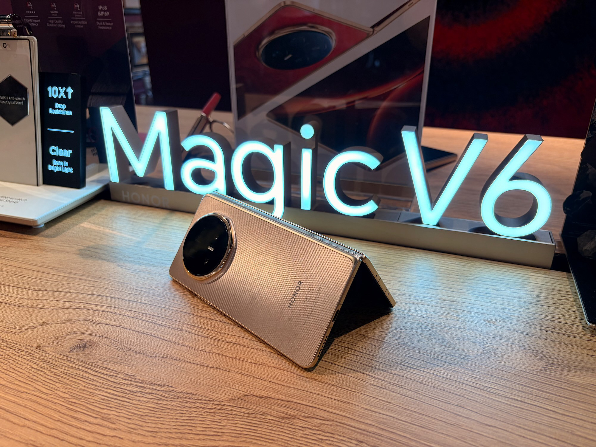 Honor Magic V6 konkurencji się nie kłania. Znów najlepszy?